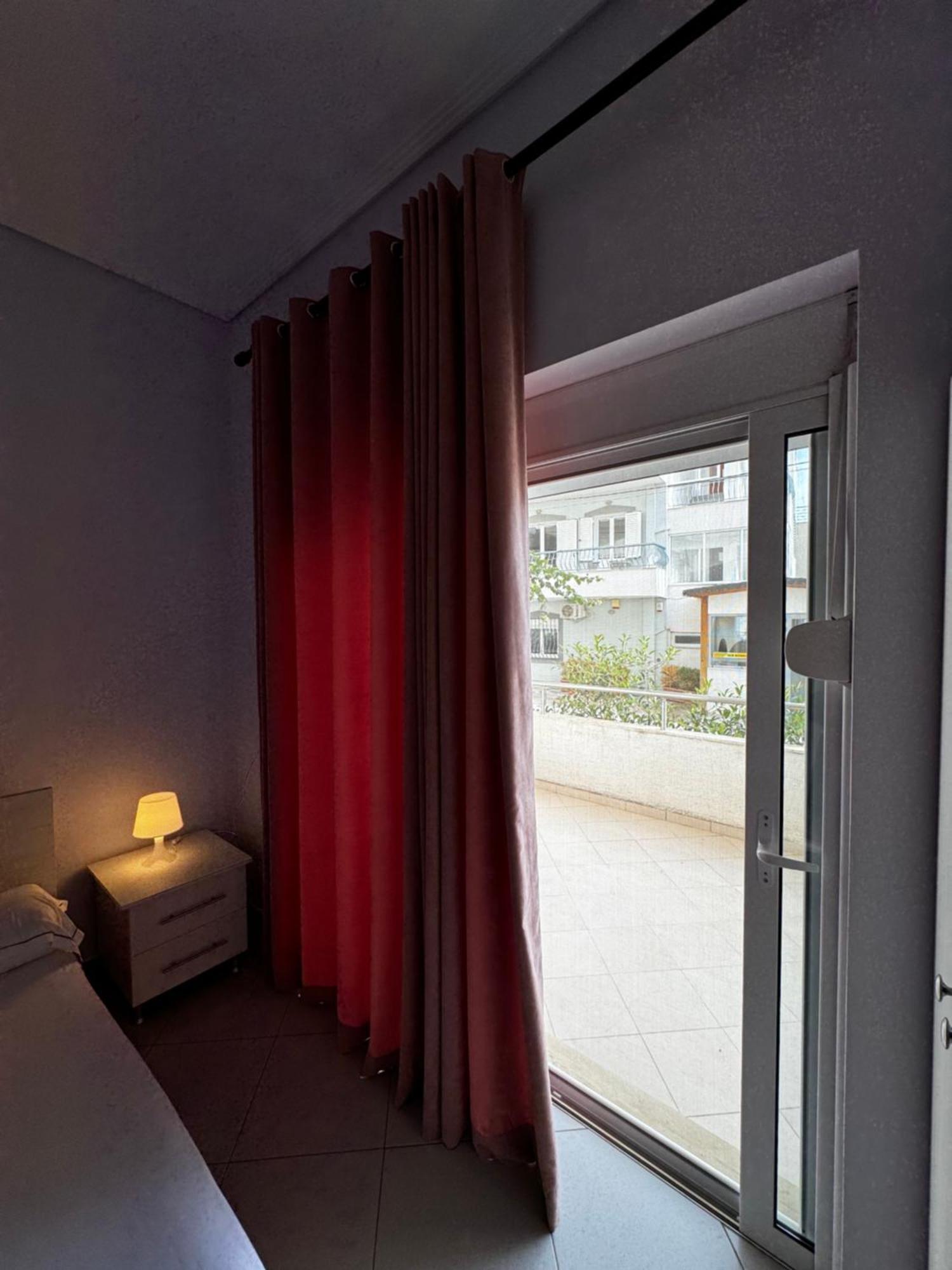 Ideal Holiday Apartments Sarande Bagian luar foto