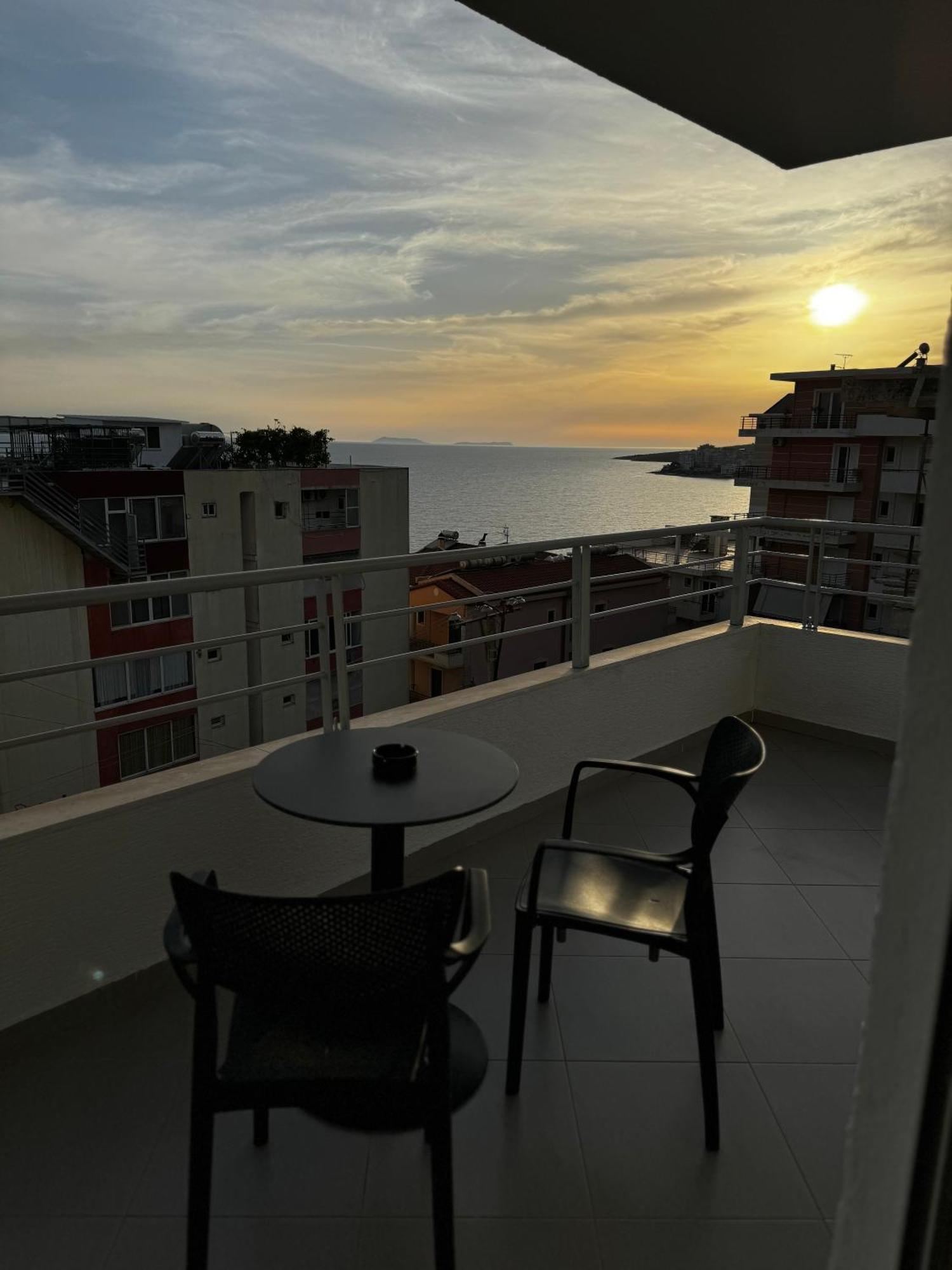 Ideal Holiday Apartments Sarande Bagian luar foto