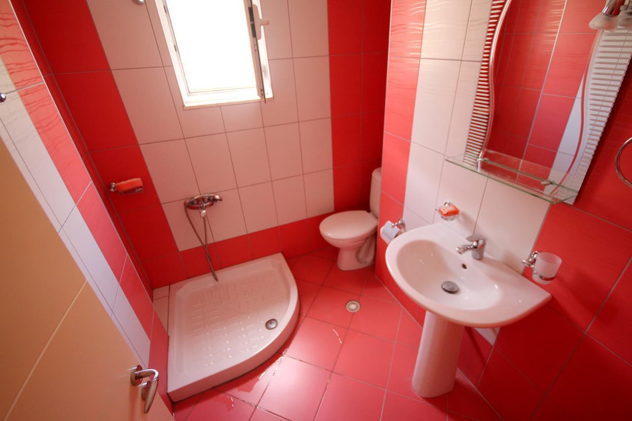 Ideal Holiday Apartments Sarande Bagian luar foto