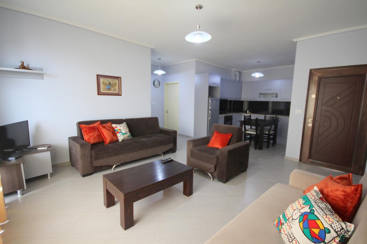 Ideal Holiday Apartments Sarande Bagian luar foto
