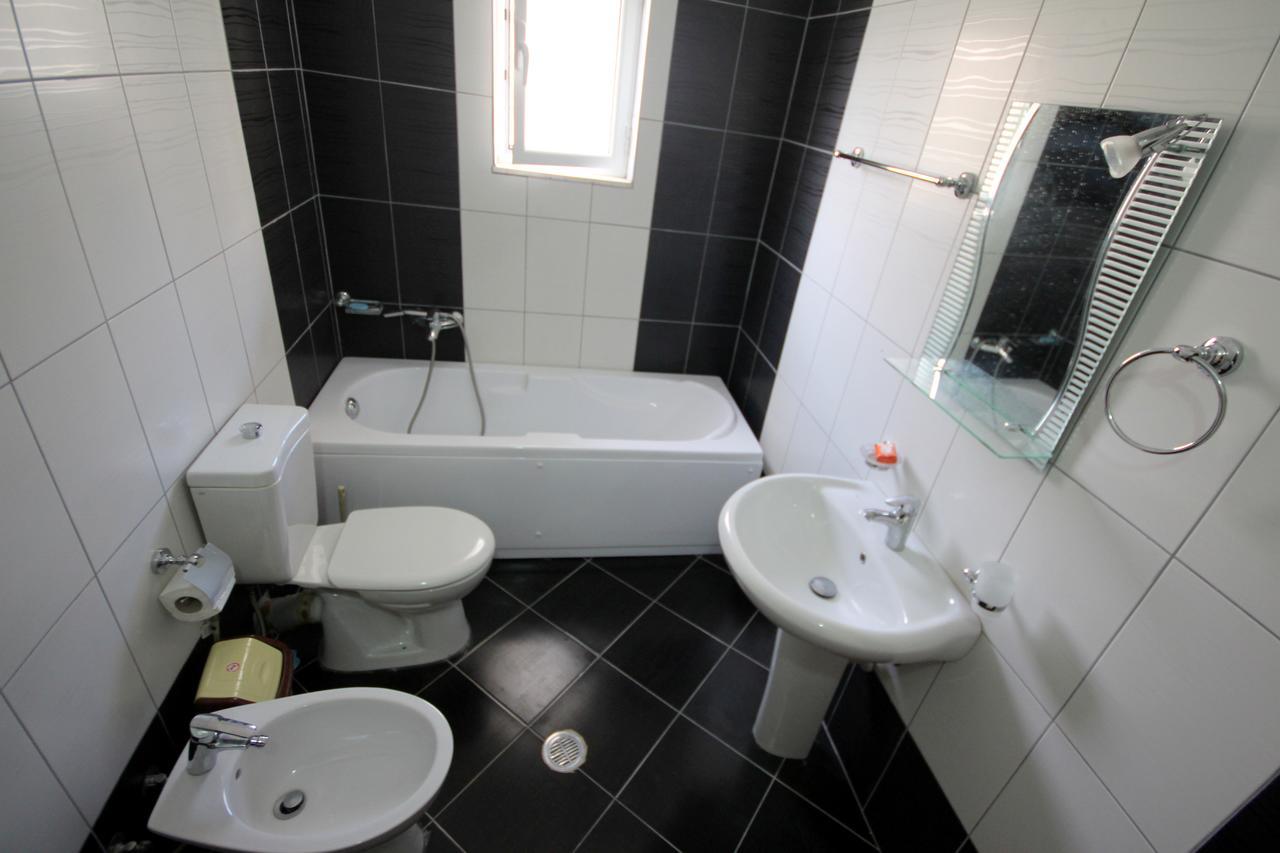 Ideal Holiday Apartments Sarande Bagian luar foto