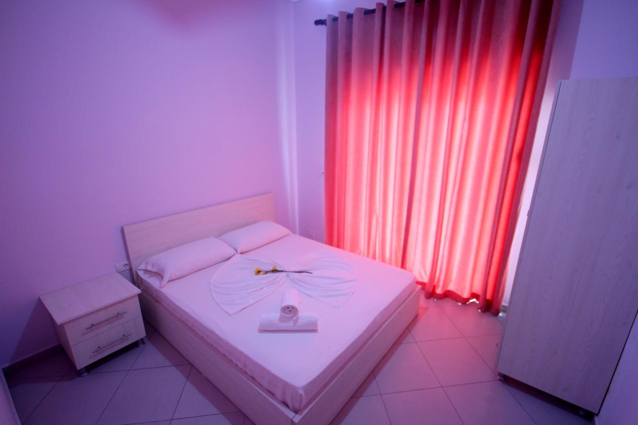 Ideal Holiday Apartments Sarande Bagian luar foto